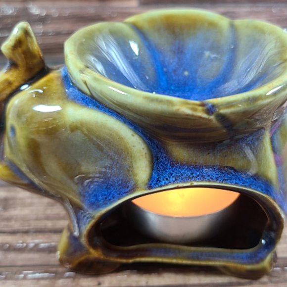 Mini Elephant Oil Burner Porcelain Warmer, Scented Wax Melts, Oil Burner - Picture 1 of 7